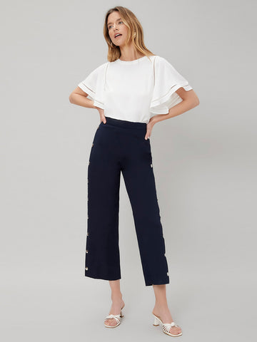 RELAXED FIT FLUTTER SLEEVE TOP