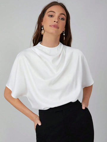 RELAXED FIT DRAPED TOP