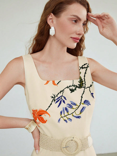 EMBROIDERED FLORAL DRESS WITHOUT BELT