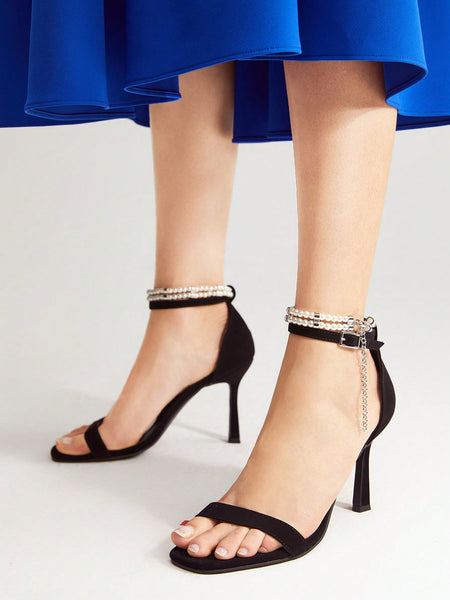 PEARL ANKLE HEELED SANDALS