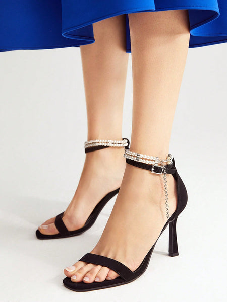 PEARL ANKLE HEELED SANDALS