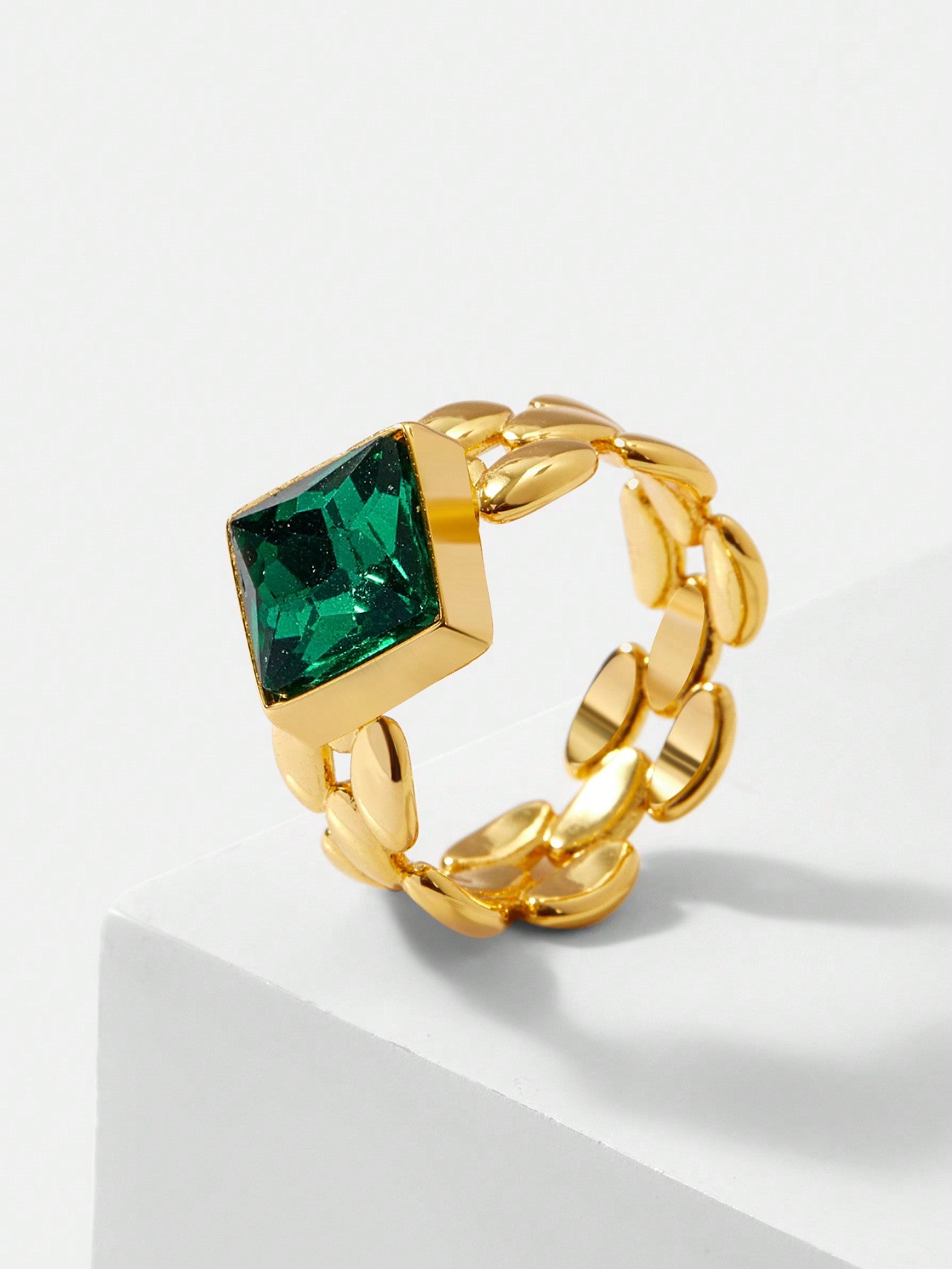 18K GOLD PLATED CHAIN GEMSTONE RING