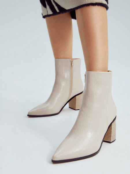 WOMEN'S SIMPLE WHITE FASHION BOOTS WITH STONE TEXTURE