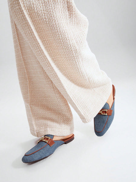 BUCKLE SLIP-ON LOAFERS