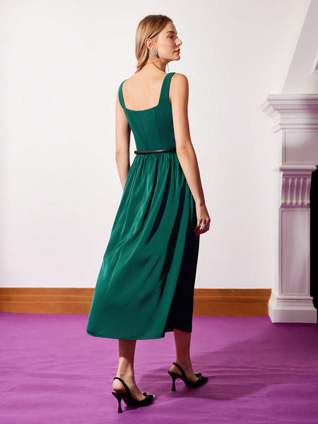 NOTCHED NECK DETAIL PLEATED DRESS WITHOUT BELT