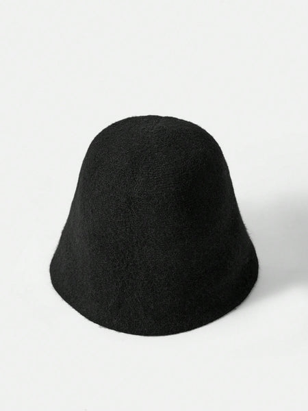 MINIMALIST WOOL BUCKET HAT